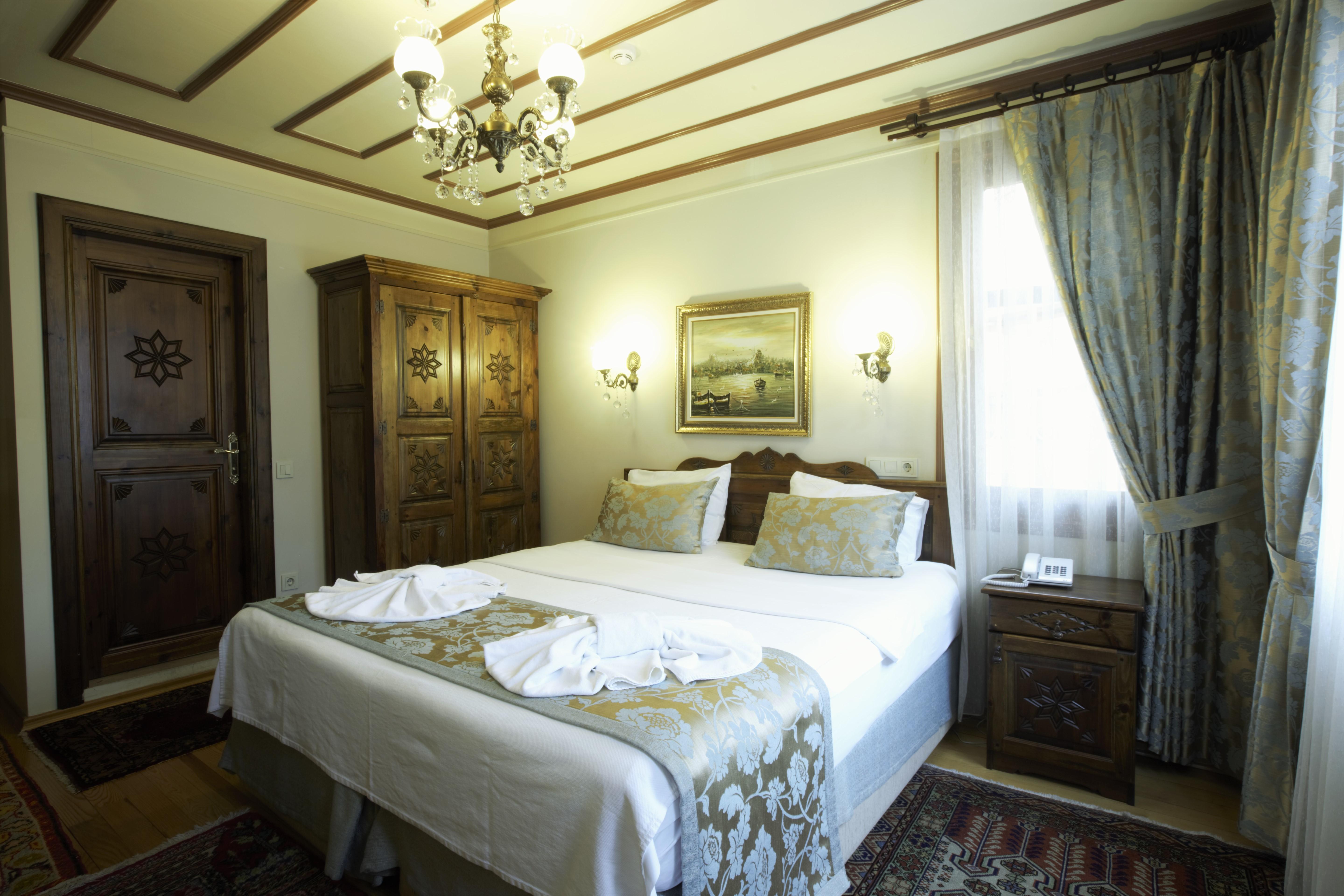 Oba Hotel Istanbul Exterior photo