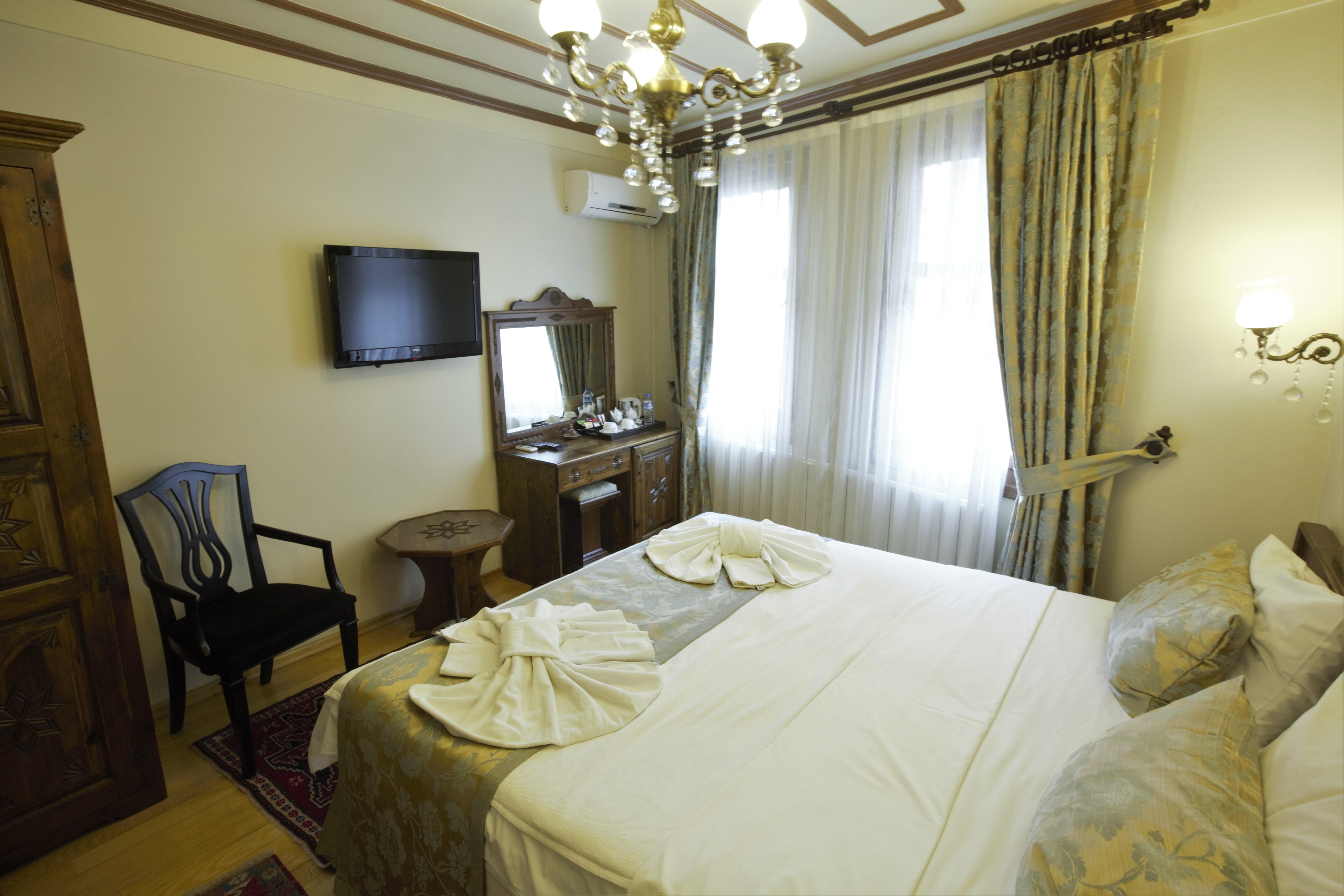 Oba Hotel Istanbul Exterior photo