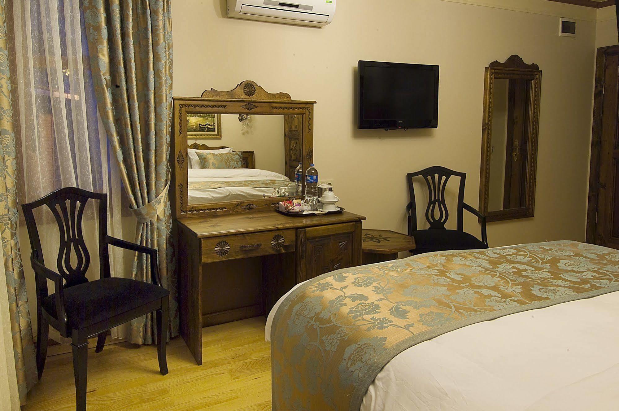 Oba Hotel Istanbul Exterior photo